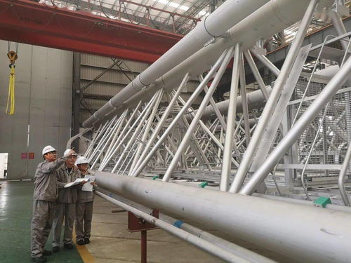 東鼎公司優(yōu)化生產(chǎn)布局 300平方米生產(chǎn)空間新規(guī)劃與6套泵塔存儲龍門架全面投用，助力橡膠防塵套制造效率提升